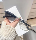 Color-Changing Anti-Blue Light Presbyopia Glasses】Automatic Adjustment From 100 To 700 Degrees Ensures You Never Need To Change Glasses Due To Prescription Changes For Life